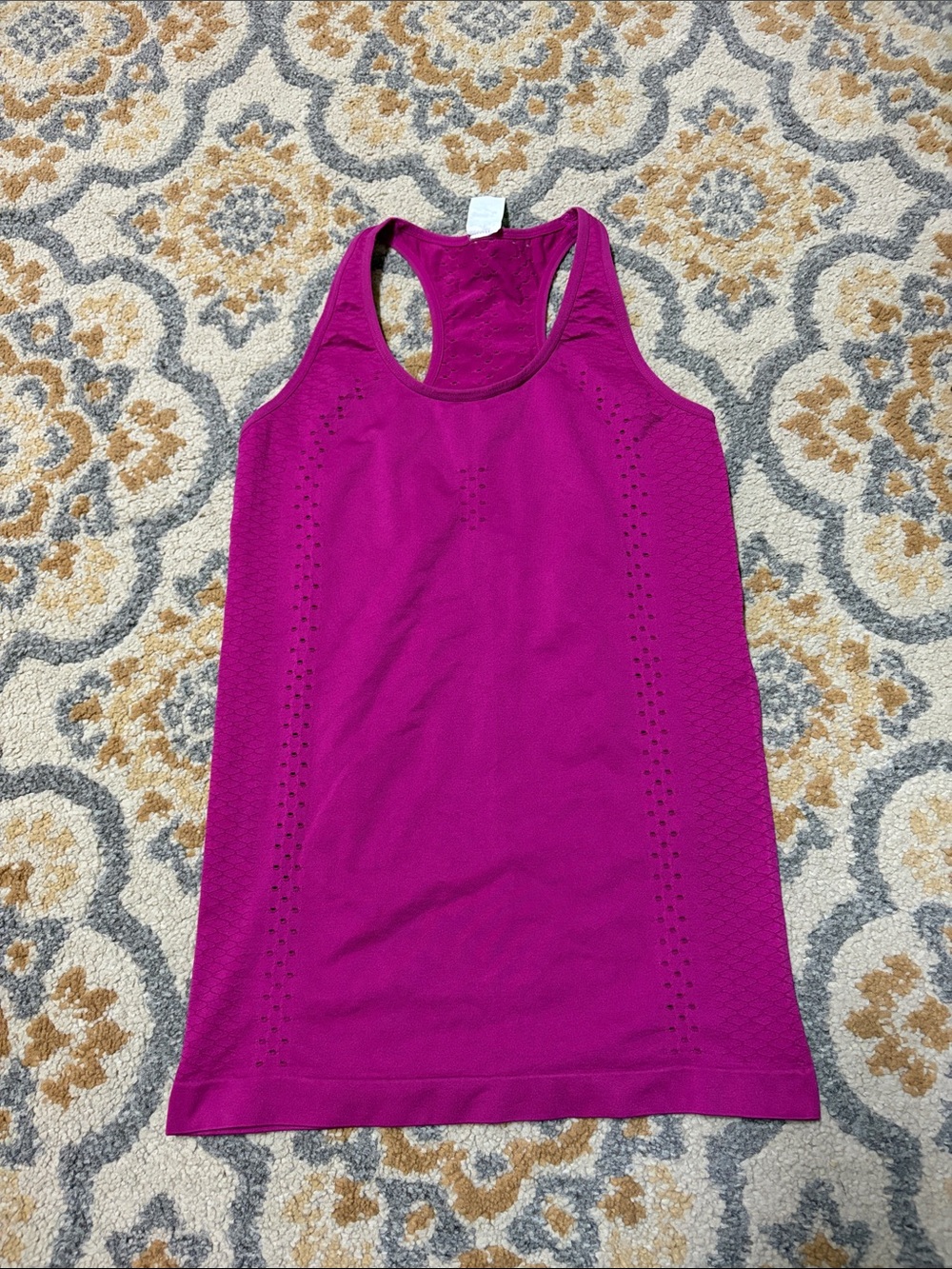 Zyia fuchsia tank top